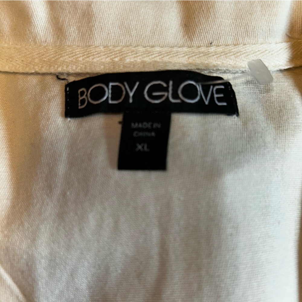 Body Glove Cream Jumpsuit with Elegant Design - Picture 8 of 10